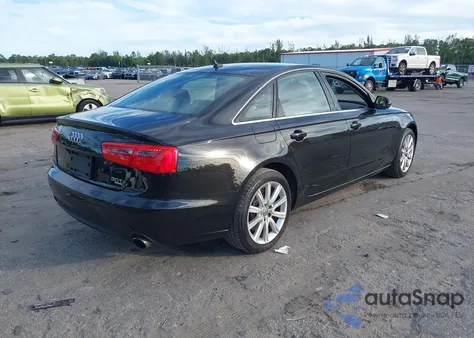 2013 Audi A6 3.0T Premium z USA, uszkodzony, nr VIN WAUGGAFC7DN025680